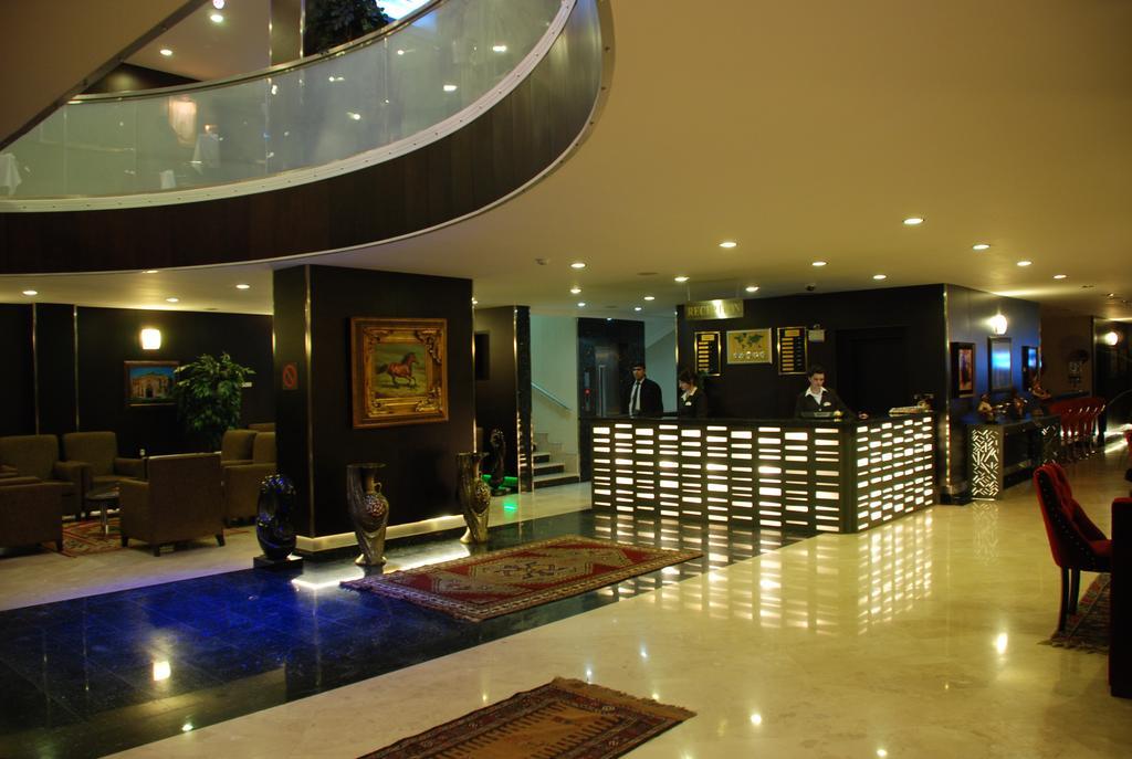 Grand Ani Hotel Kars Exteriör bild
