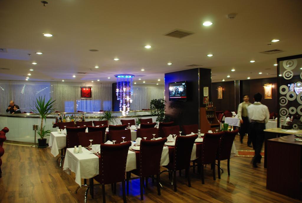 Grand Ani Hotel Kars Exteriör bild